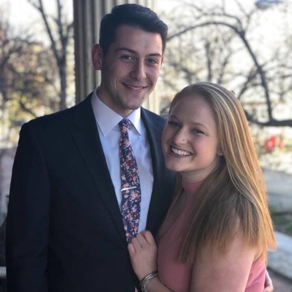 Meet your Posher, Casey